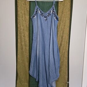 Knox Rose Light Blue Asymmetrical Dress with Floral Detail